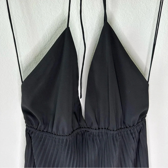 ALICE + OLIVIA Black Adalyn Halter Pleated Jumpsuit SZ US 12 - Picture 4 of 8